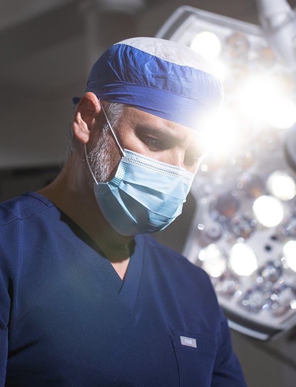 OCC surgeon performing bariatric surgery